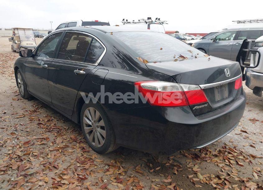Photo 3 of 2015 Honda Accord EX (VIN 1HGCR2F75FA238272)