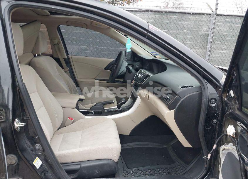 Photo 5 of 2015 Honda Accord EX (VIN 1HGCR2F75FA238272)