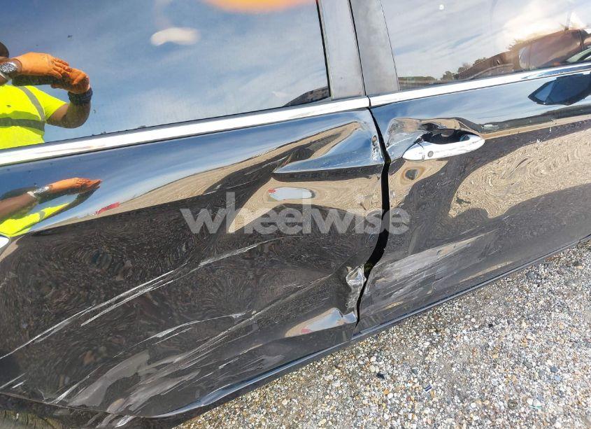 Photo 22 of 2016 Honda Accord EX (VIN 1HGCR2F75GA157211)