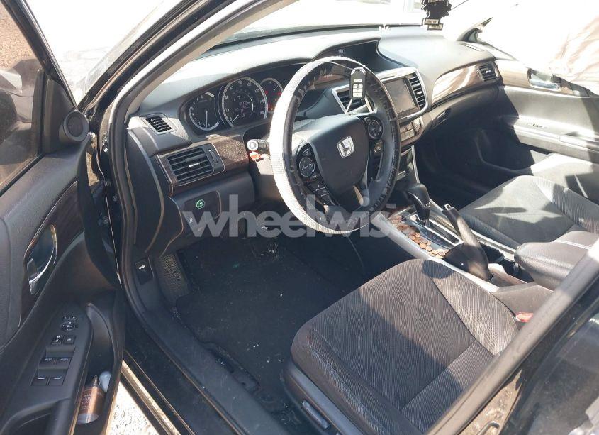 Photo 5 of 2016 Honda Accord EX (VIN 1HGCR2F75GA157211)