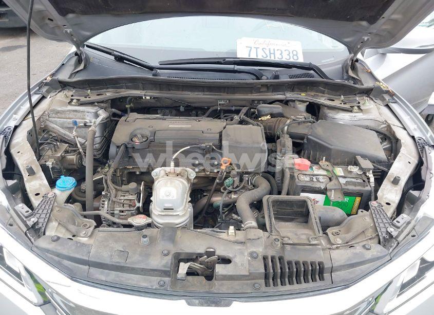 Photo 10 of 2016 Honda Accord EX (VIN 1HGCR2F75GA220131)