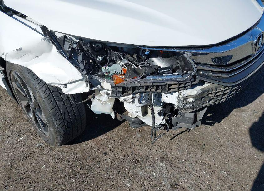 Photo 6 of 2017 Honda Accord EX (VIN 1HGCR2F75HA091826)