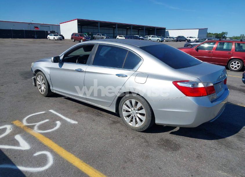 Photo 3 of 2013 Honda Accord EX (VIN 1HGCR2F76DA023187)