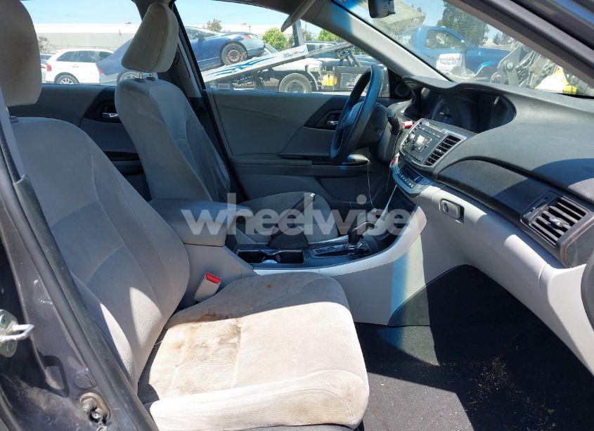 Photo 5 of 2013 Honda Accord EX (VIN 1HGCR2F76DA033881)