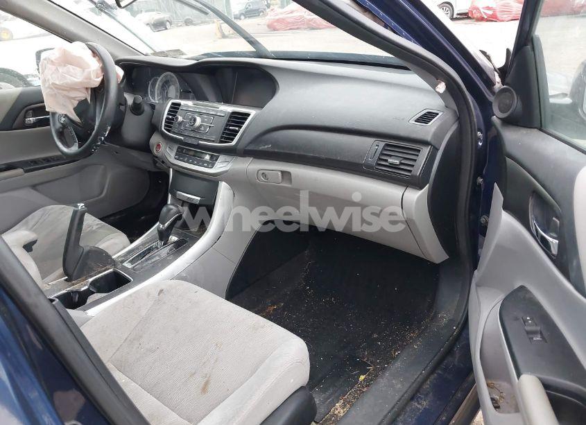 Photo 5 of 2014 Honda Accord EX (VIN 1HGCR2F76EA118205)