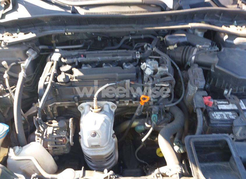 Photo 10 of 2015 Honda Accord EX (VIN 1HGCR2F76FA155725)