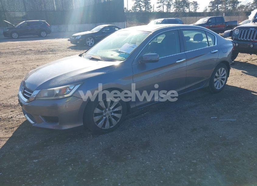 Photo 2 of 2015 Honda Accord EX (VIN 1HGCR2F76FA155725)
