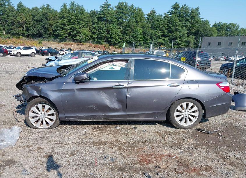 Photo 15 of 2015 Honda Accord EX (VIN 1HGCR2F76FA155840)