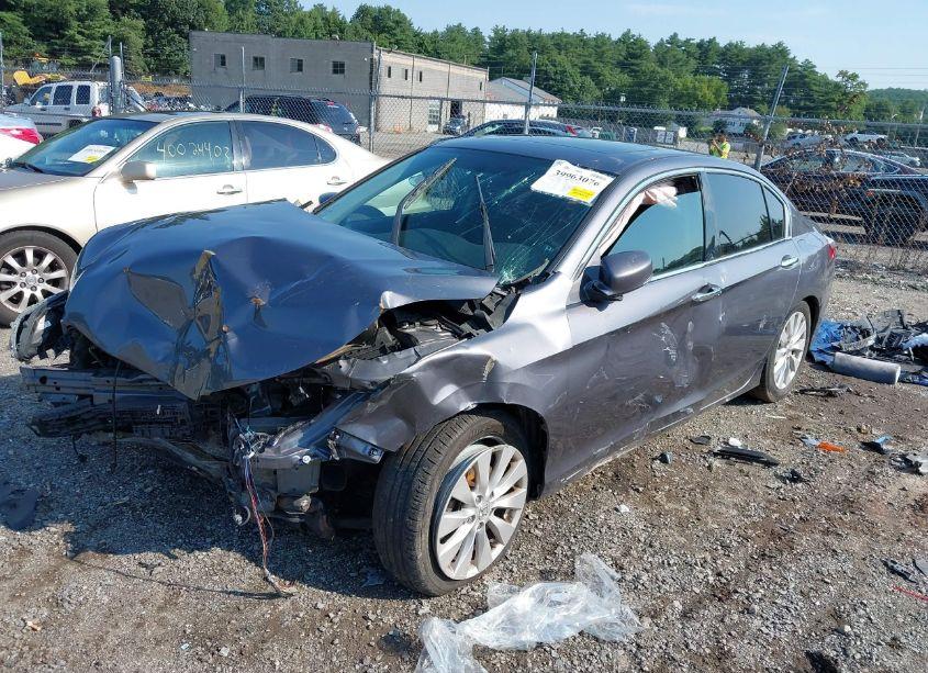 Photo 2 of 2015 Honda Accord EX (VIN 1HGCR2F76FA155840)