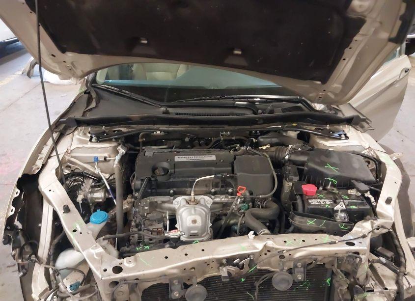 Photo 10 of 2015 Honda Accord EX (VIN 1HGCR2F76FA206110)