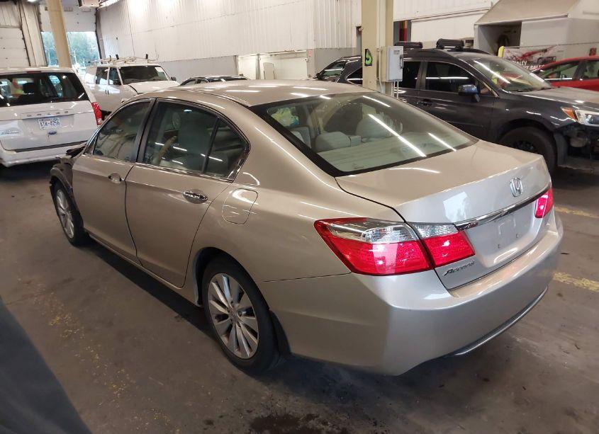 Photo 3 of 2015 Honda Accord EX (VIN 1HGCR2F76FA206110)