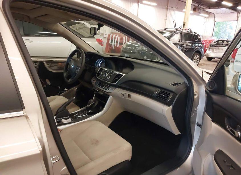 Photo 5 of 2015 Honda Accord EX (VIN 1HGCR2F76FA206110)