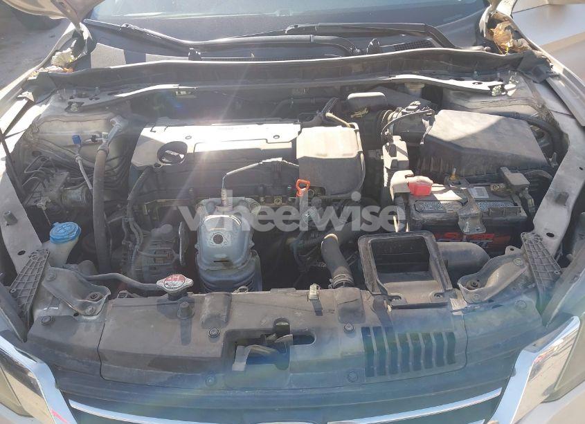 Photo 10 of 2015 Honda Accord EX (VIN 1HGCR2F76FA245845)