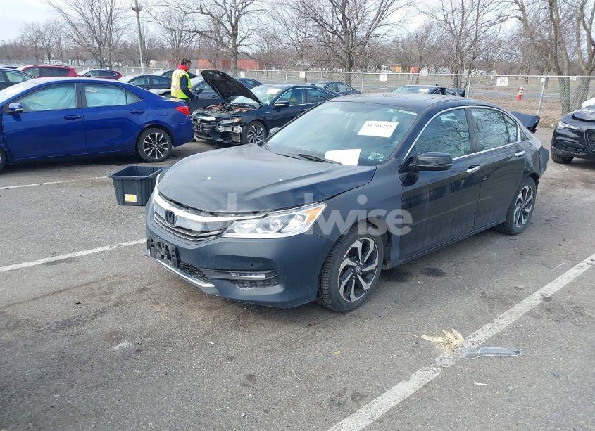Photo 2 of 2016 Honda Accord EX (VIN 1HGCR2F76GA070546)