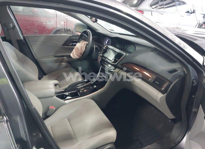 Photo 5 of 2017 Honda Accord EX (VIN 1HGCR2F76HA213870)