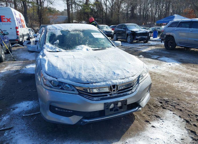 Photo 12 of 2017 Honda Accord EX (VIN 1HGCR2F76HA295180)