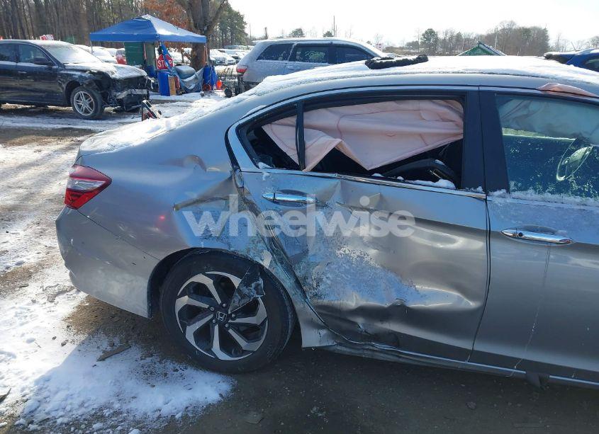 Photo 6 of 2017 Honda Accord EX (VIN 1HGCR2F76HA295180)