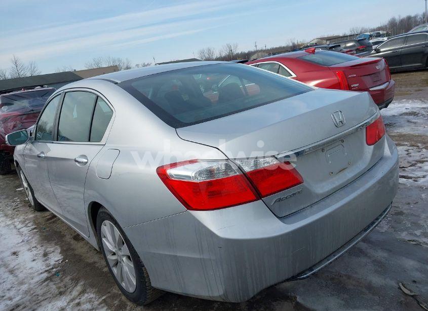 Photo 3 of 2013 Honda Accord EX (VIN 1HGCR2F77DA013753)