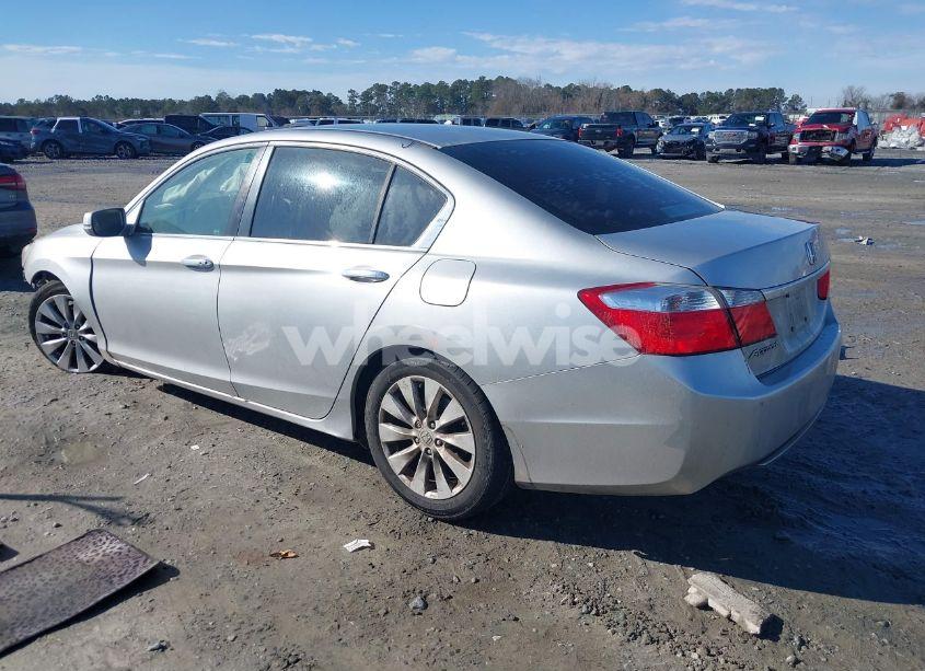 Photo 3 of 2013 Honda Accord EX (VIN 1HGCR2F77DA087402)