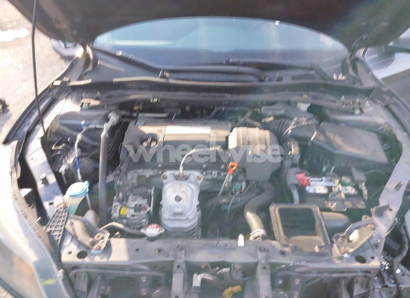 Photo 10 of 2013 Honda Accord EX (VIN 1HGCR2F77DA186284)