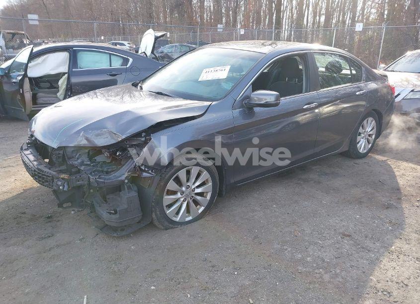 Photo 2 of 2013 Honda Accord EX (VIN 1HGCR2F77DA186284)