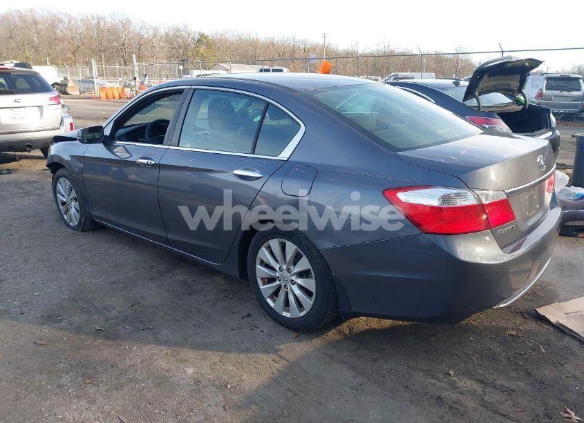 Photo 3 of 2013 Honda Accord EX (VIN 1HGCR2F77DA186284)