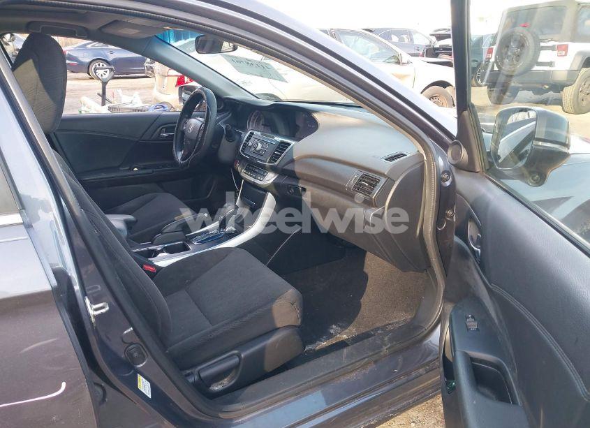 Photo 5 of 2013 Honda Accord EX (VIN 1HGCR2F77DA186284)