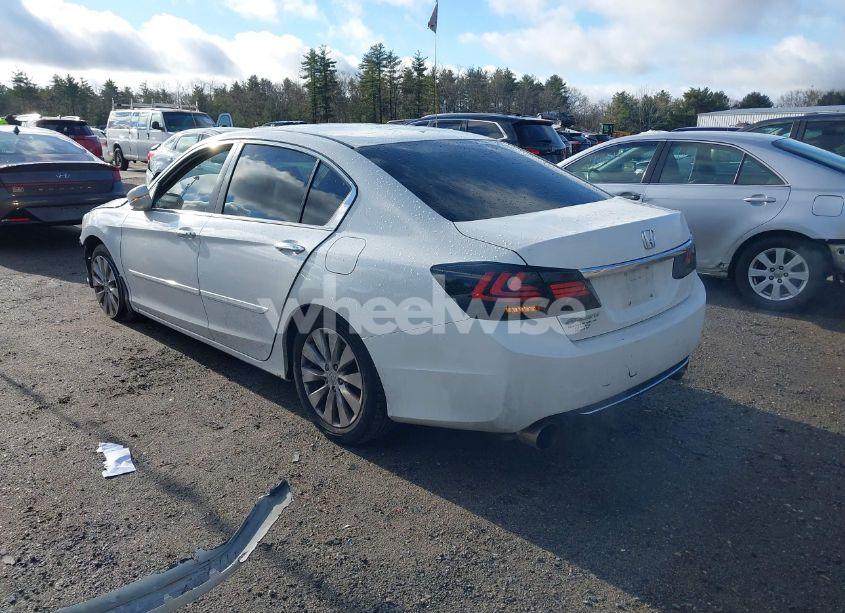 Photo 3 of 2013 Honda Accord EX (VIN 1HGCR2F77DA191601)