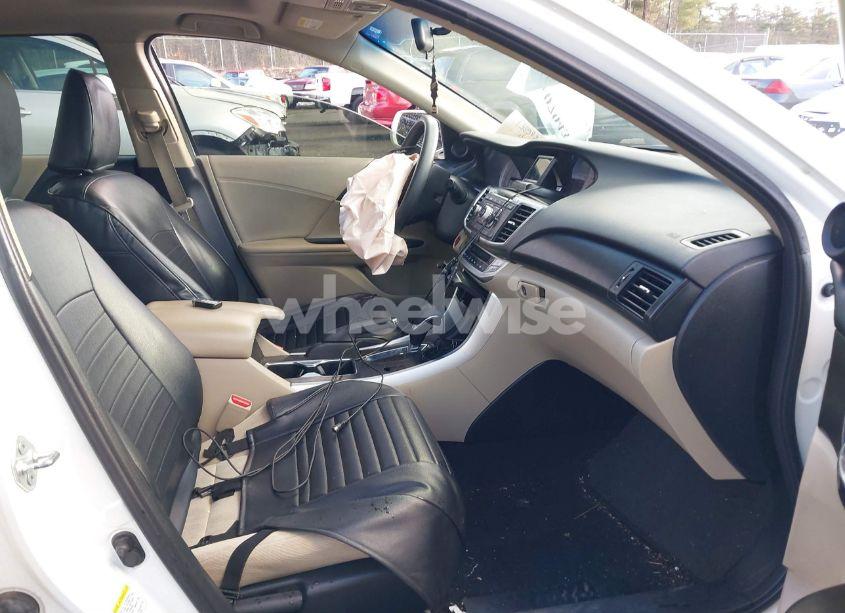 Photo 5 of 2013 Honda Accord EX (VIN 1HGCR2F77DA191601)