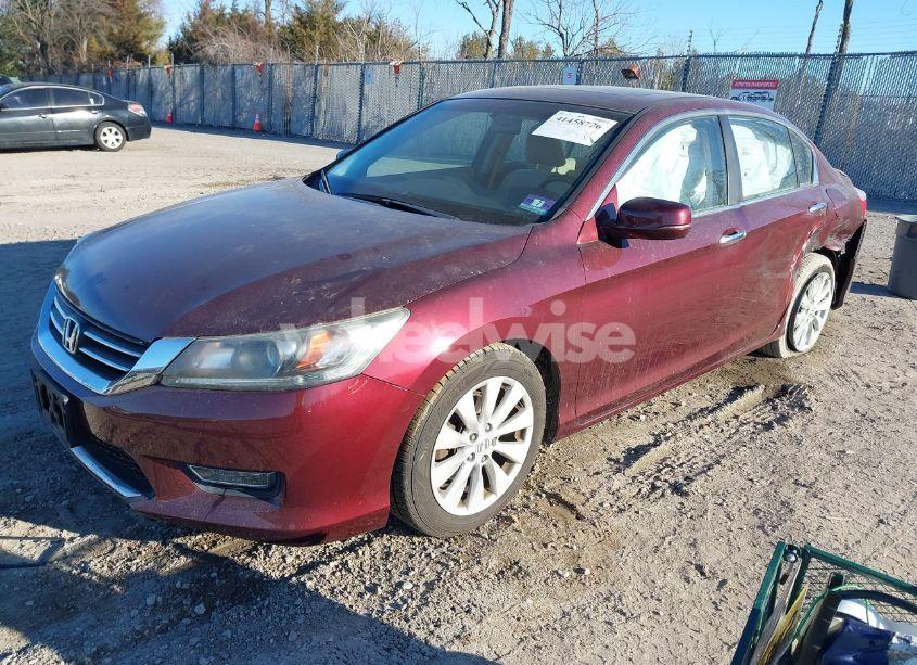Photo 2 of 2013 Honda Accord EX (VIN 1HGCR2F77DA193672)