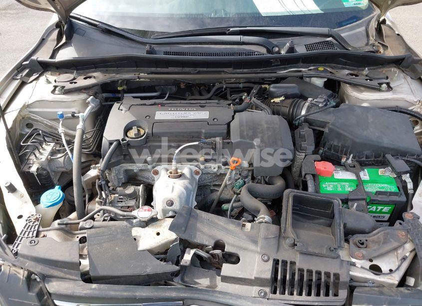 Photo 10 of 2013 Honda Accord EX (VIN 1HGCR2F77DA203049)