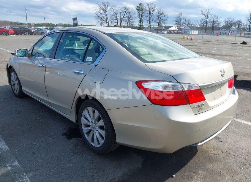 Photo 3 of 2013 Honda Accord EX (VIN 1HGCR2F77DA203049)