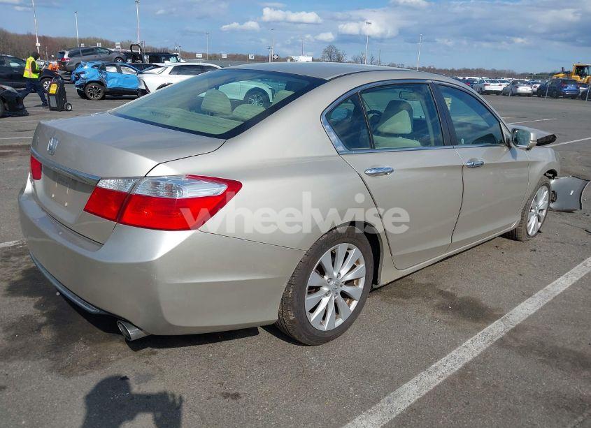 Photo 4 of 2013 Honda Accord EX (VIN 1HGCR2F77DA203049)