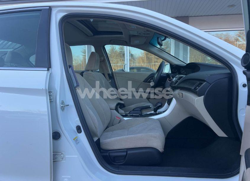 Photo 5 of 2013 Honda Accord EX (VIN 1HGCR2F77DA232356)