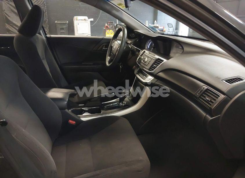 Photo 5 of 2013 Honda Accord EX (VIN 1HGCR2F77DA255037)