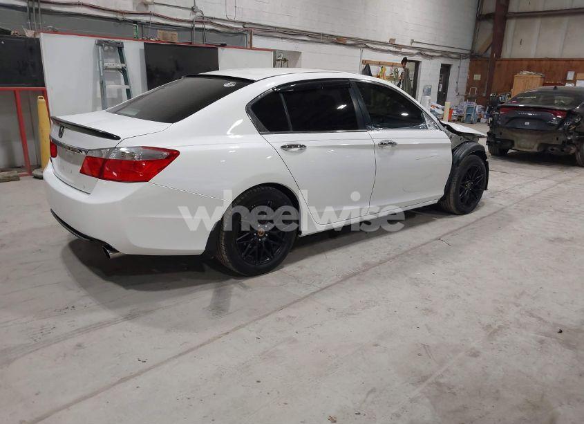 Photo 4 of 2015 Honda Accord EX (VIN 1HGCR2F77FA165115)