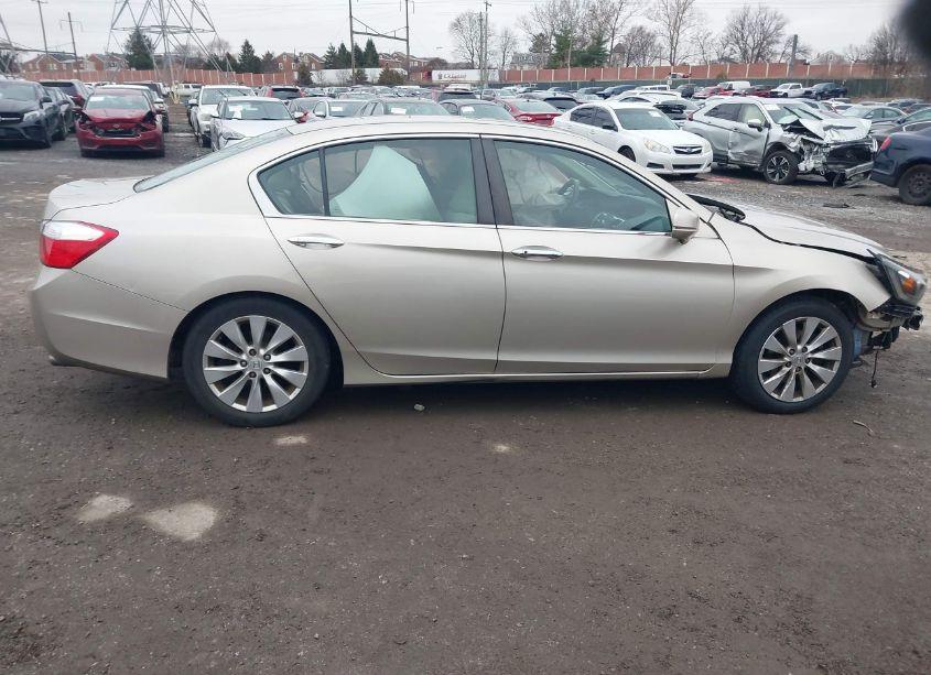 Photo 14 of 2015 Honda Accord EX (VIN 1HGCR2F77FA242968)