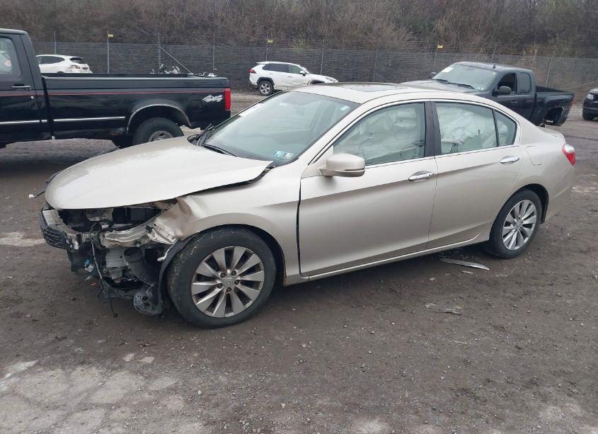 Photo 2 of 2015 Honda Accord EX (VIN 1HGCR2F77FA242968)