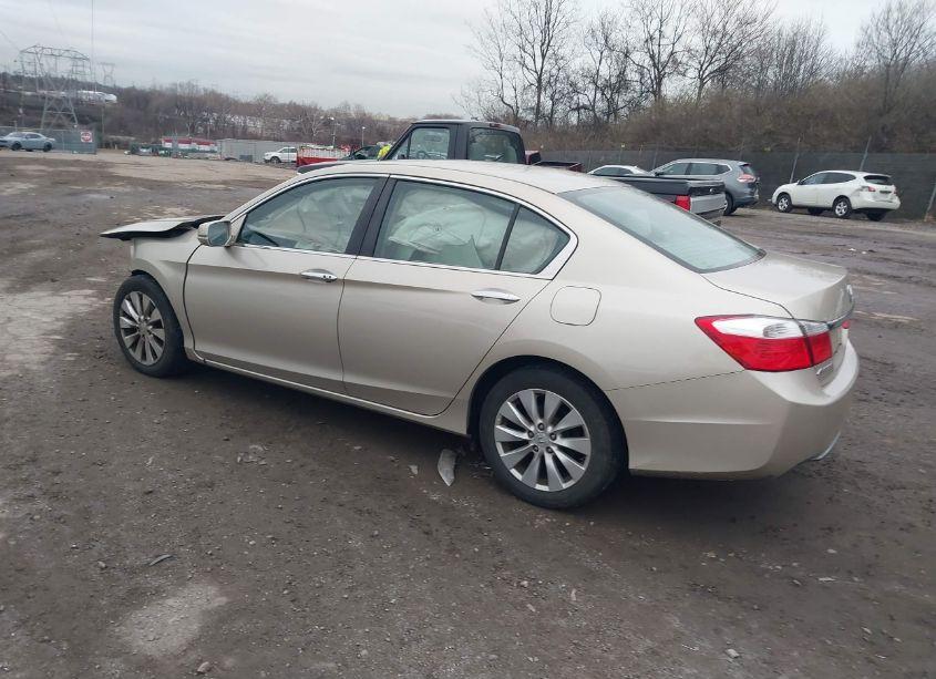 Photo 3 of 2015 Honda Accord EX (VIN 1HGCR2F77FA242968)