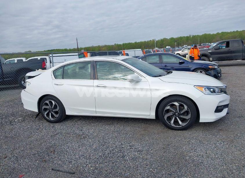 Photo 13 of 2016 Honda Accord EX (VIN 1HGCR2F77GA240428)