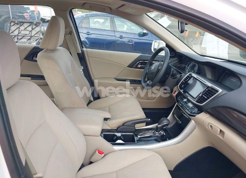 Photo 5 of 2016 Honda Accord EX (VIN 1HGCR2F77GA240428)