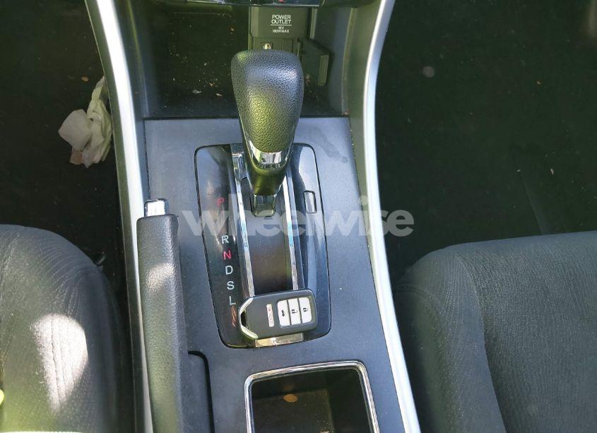 Photo 11 of 2013 Honda Accord EX (VIN 1HGCR2F78DA130984)