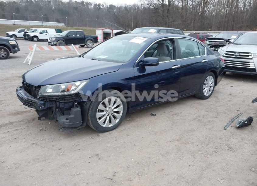 Photo 2 of 2013 Honda Accord EX (VIN 1HGCR2F78DA184592)