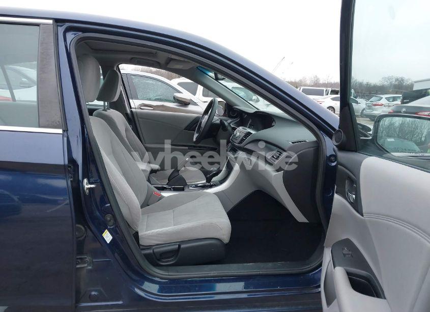 Photo 5 of 2013 Honda Accord EX (VIN 1HGCR2F78DA184592)