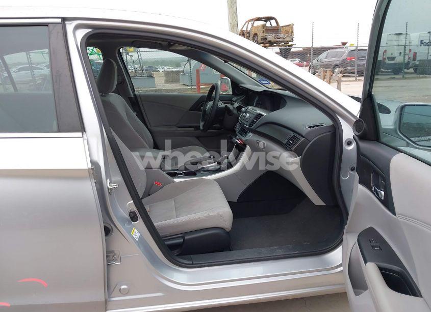 Photo 5 of 2013 Honda Accord EX (VIN 1HGCR2F78DA258500)