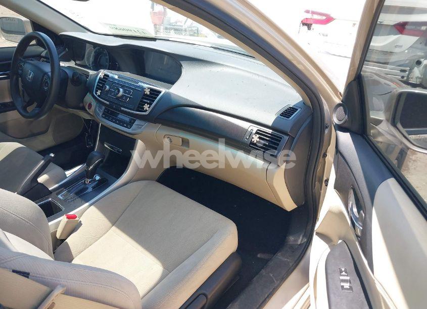 Photo 5 of 2013 Honda Accord EX (VIN 1HGCR2F78DA272736)