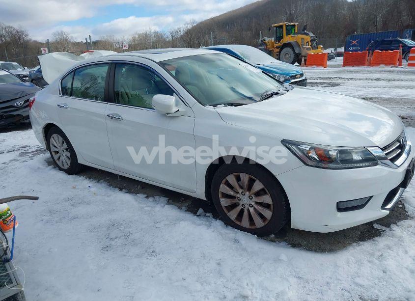 2015 Honda Accord EX (VIN 1HGCR2F78FA012727) main photo