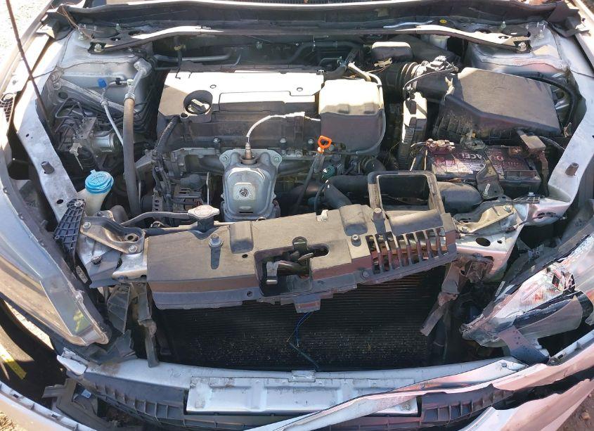 Photo 10 of 2015 Honda Accord EX (VIN 1HGCR2F78FA113945)