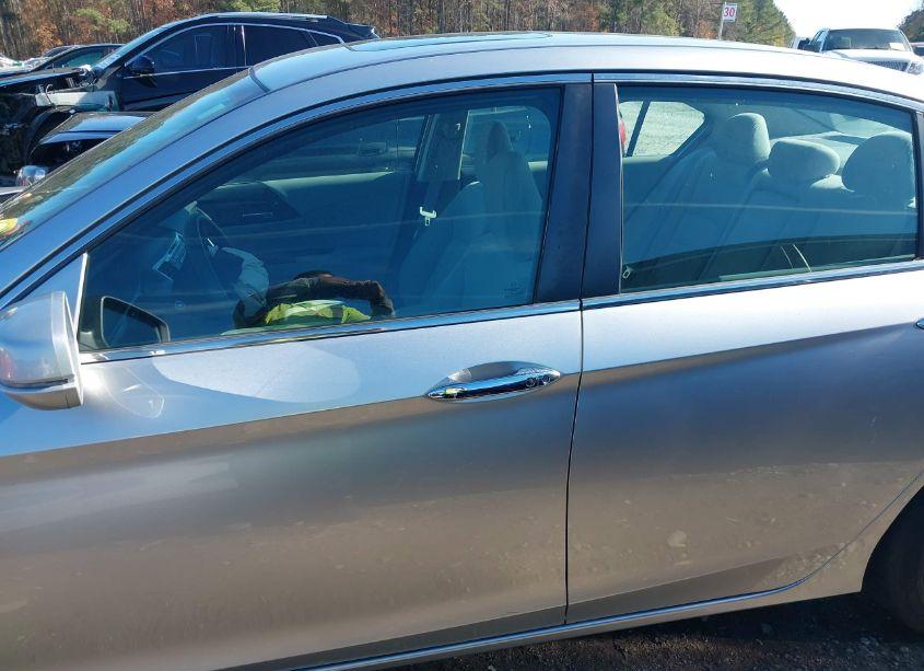 Photo 14 of 2015 Honda Accord EX (VIN 1HGCR2F78FA113945)