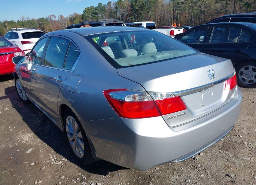 Photo 3 of 2015 Honda Accord EX (VIN 1HGCR2F78FA113945)